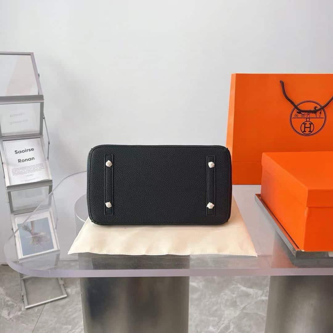 Hermes Birkin 35 Togo Leather Gold Hardware Black 35Cm - Image 10