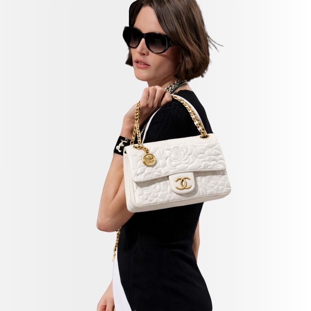 Chanel Classic Medium Flap Bag With Camellia Flower Chain White 25Cm - Image 2