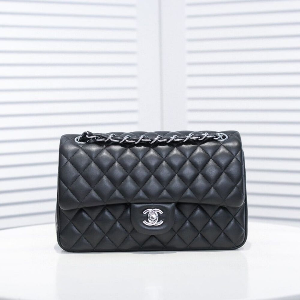 Chanel Classic Medium Flap Bag Black Leather With Silver Hardware 25cm A01113 Y01480 94305