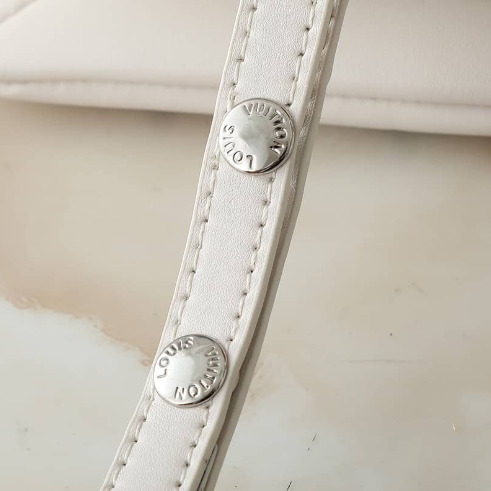 Louis Vuitton Coussin BB White 21Cm M11957 - Image 9