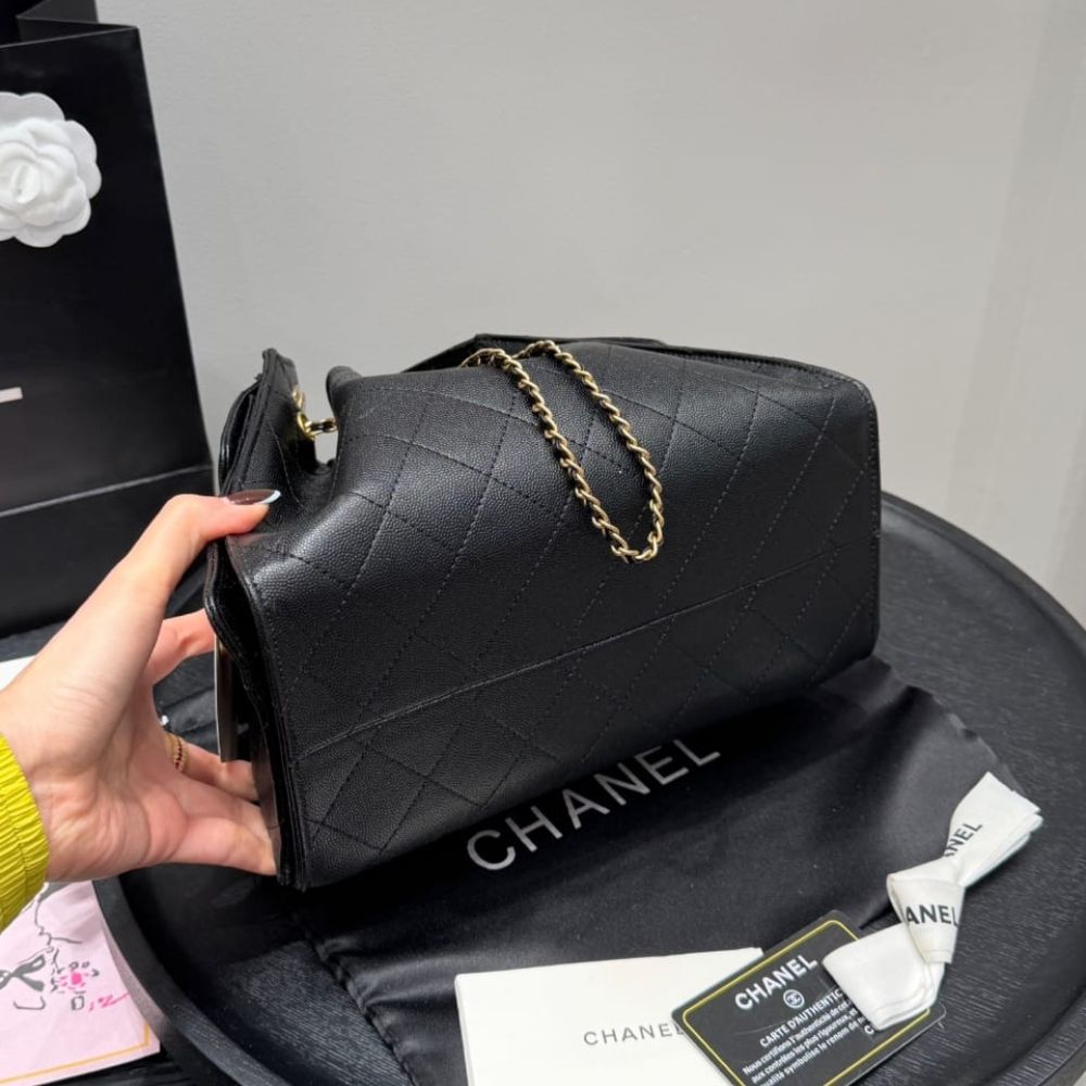 Chanel 25 Small Handbag Grained And Gold Tone Metal Black 26Cm AS5293 B20304 94305 - Image 7