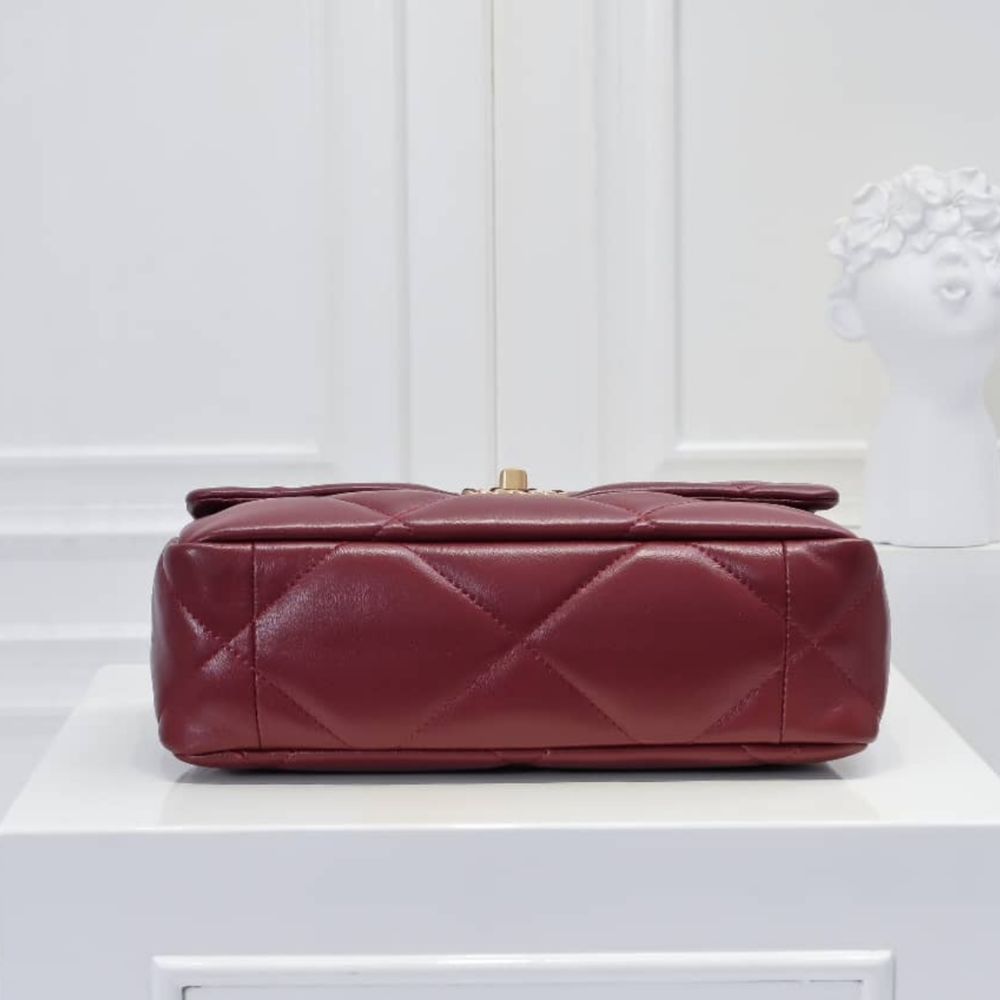 Chanel 19 Small Shiny Crumpled Burgundy 25cm - Image 8