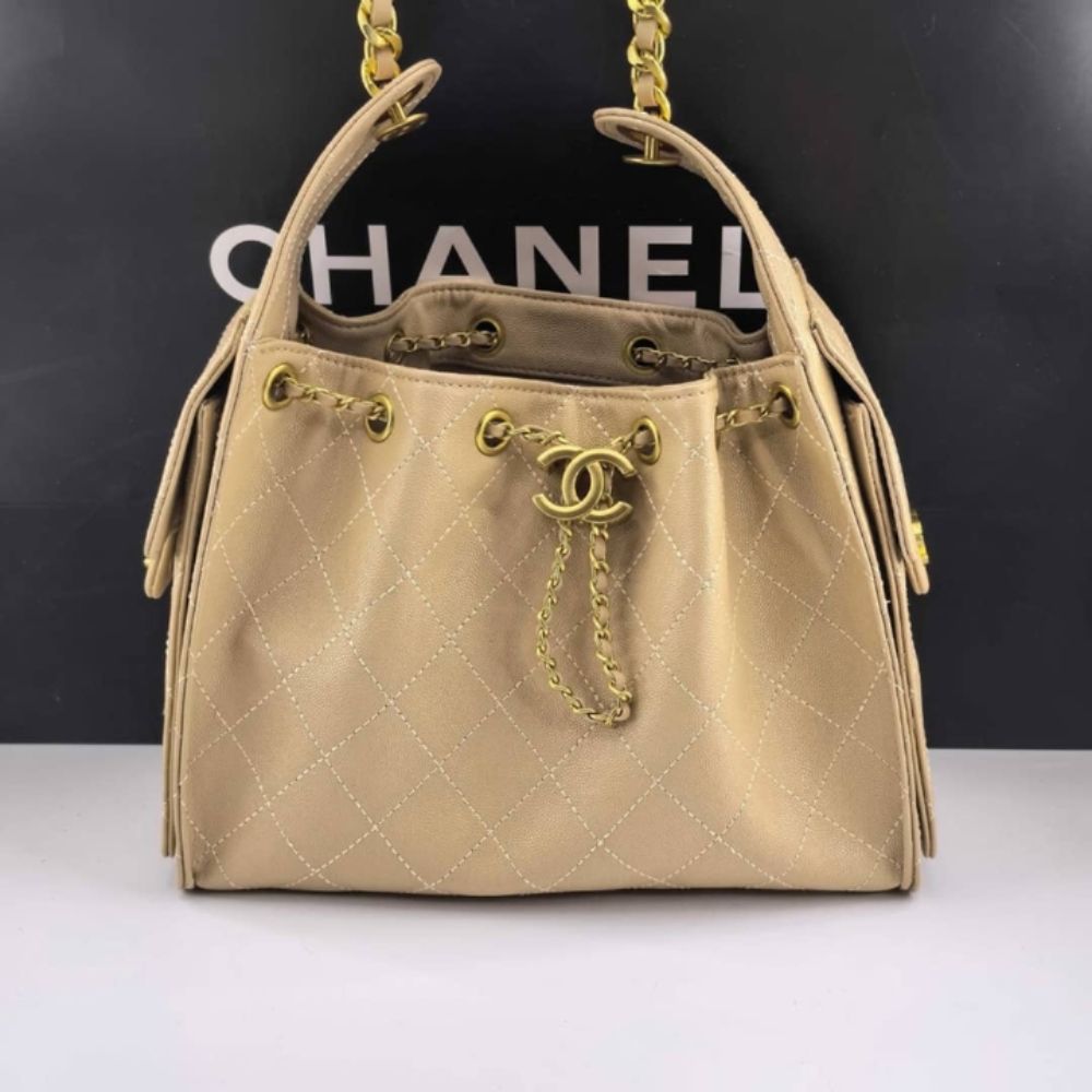Chanel 25 Small Handbag Grained And Gold Tone Metal Beige 26Cm - Image 5