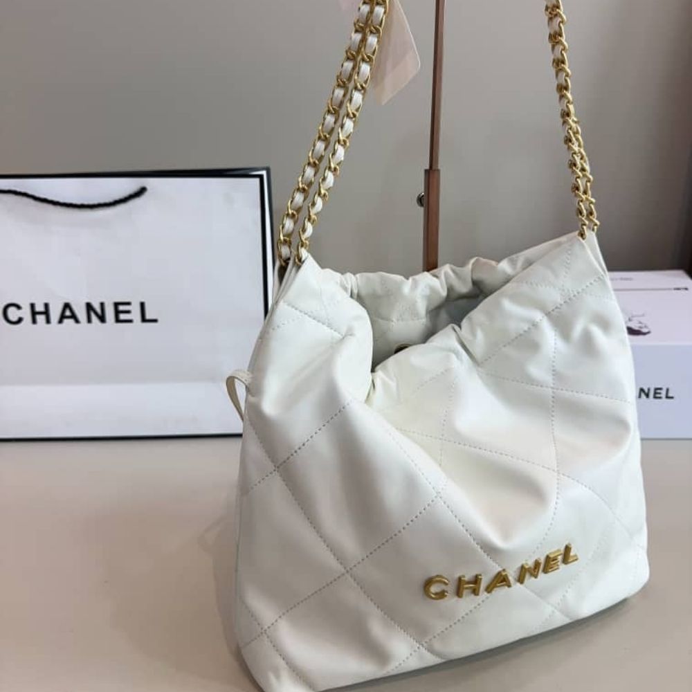 Chanel 22 Small Handbag White 36Cm AS3260 B09859 10601 - Image 6