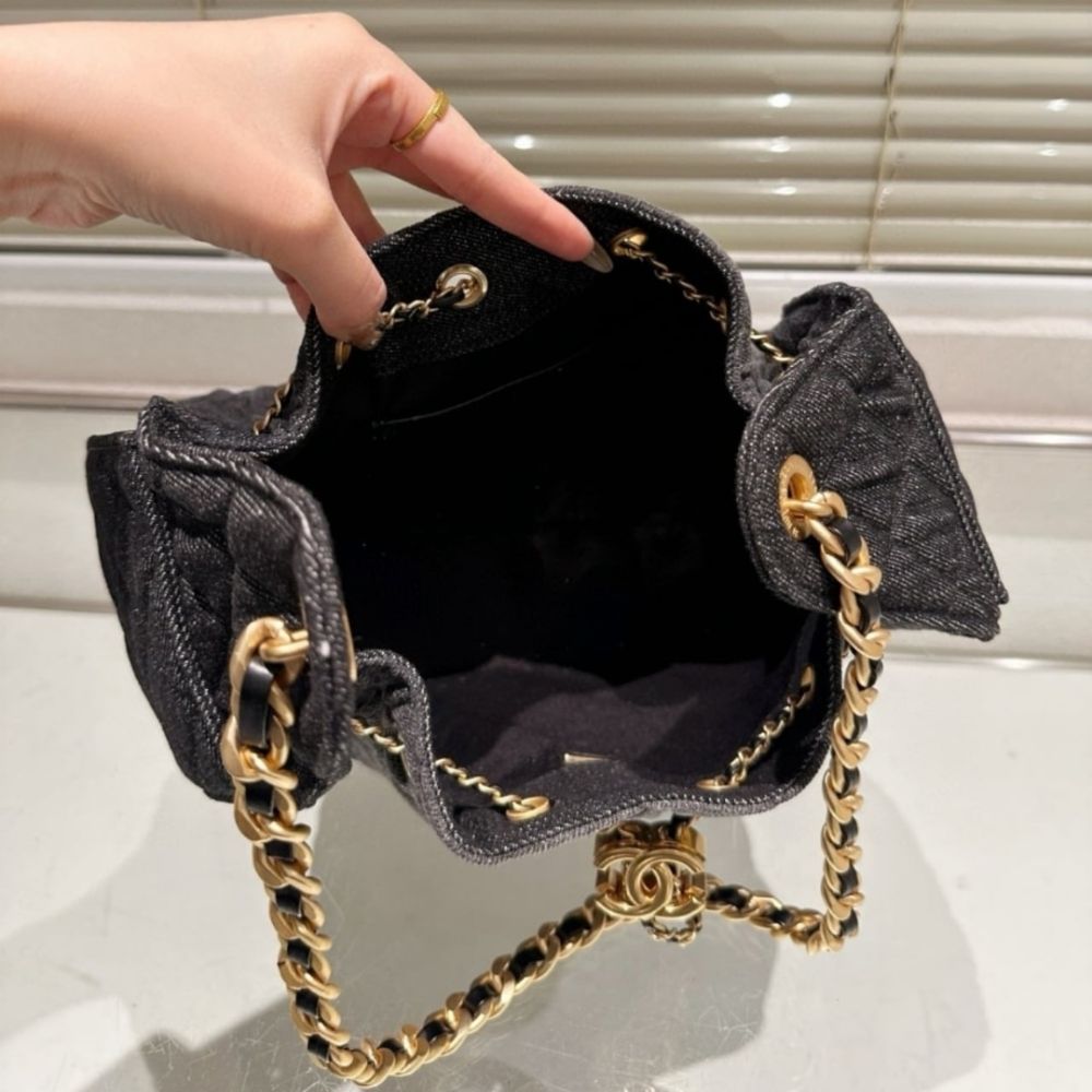 Chanel 25 Small Handbag Grained And Gold-Tone Metal Washed Denim Black 26Cm AS5293 B20520 U0725 - Image 9