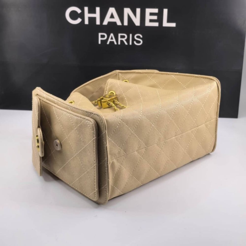 Chanel 25 Small Handbag Grained And Gold Tone Metal Beige 26Cm - Image 6