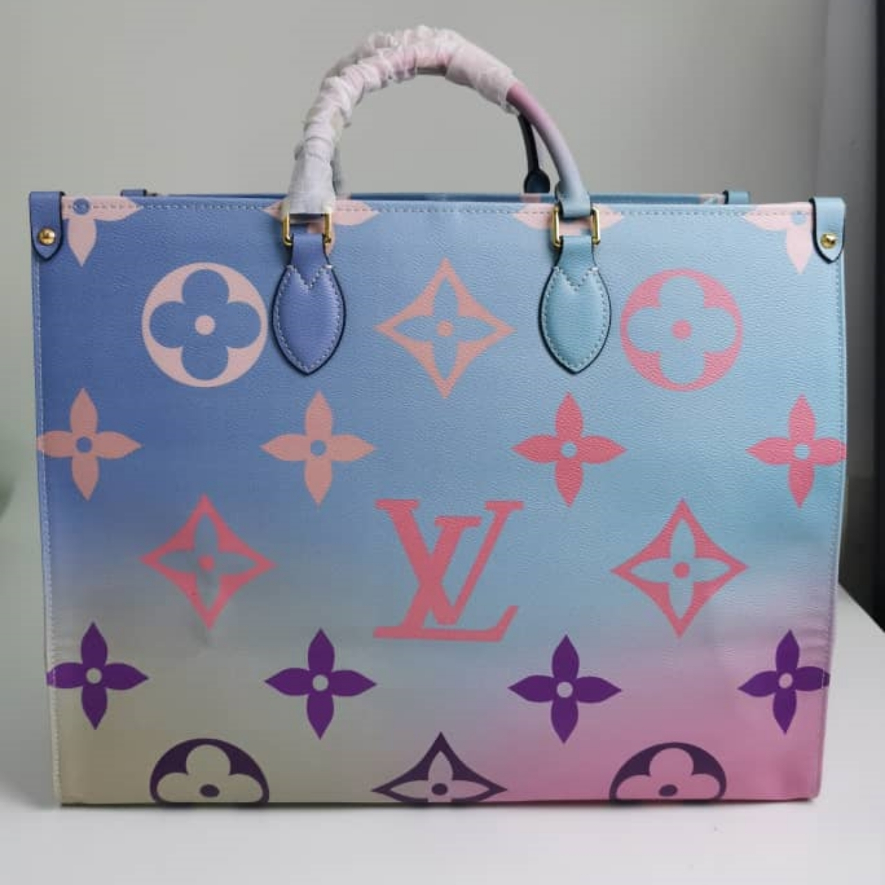 Louis Vuitton Onthego GM Sunrise Pastel 41Cm M46076 - Image 6
