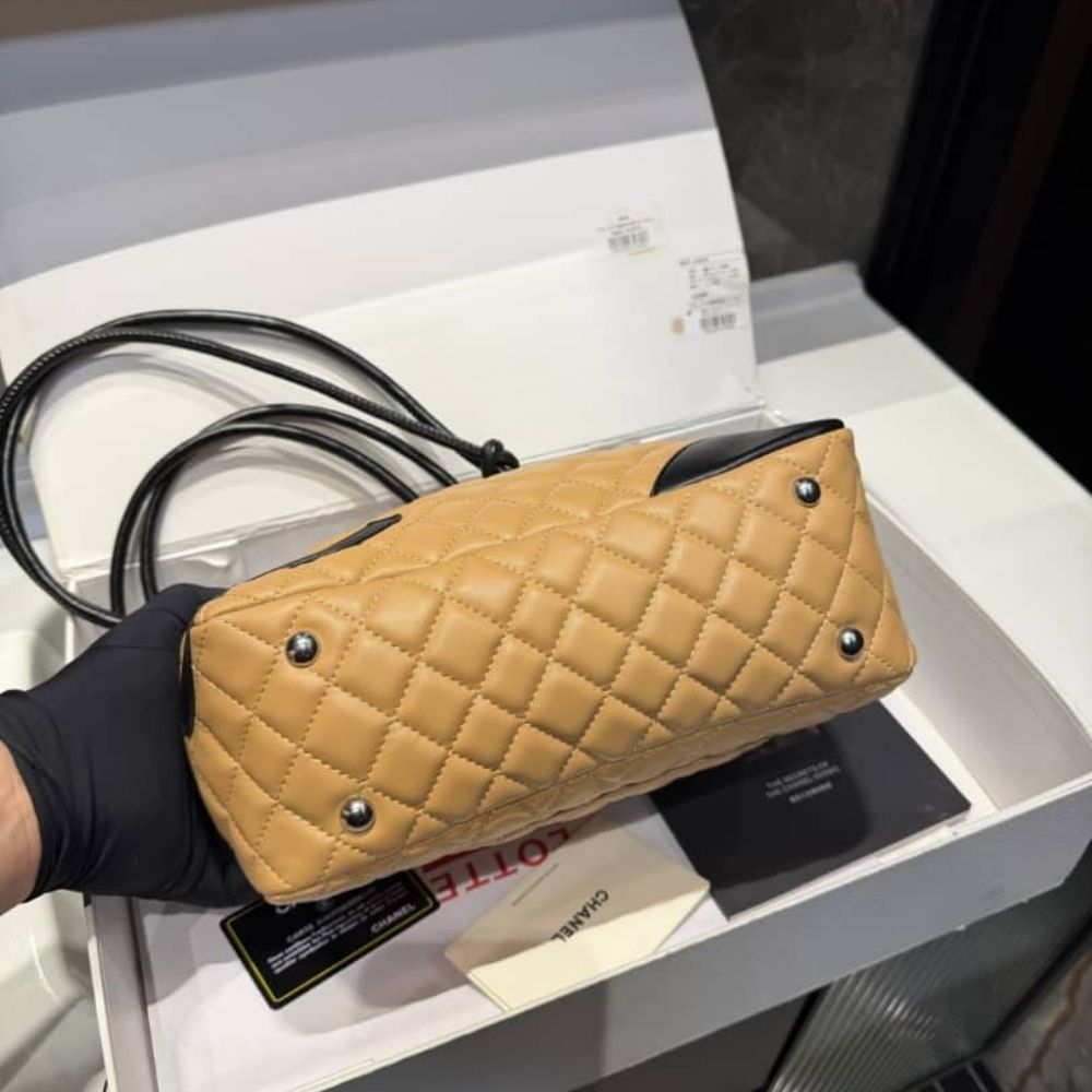 Chanel Cambon Ligne Bowling Shoulder Bag Beige 26Cm - Image 8