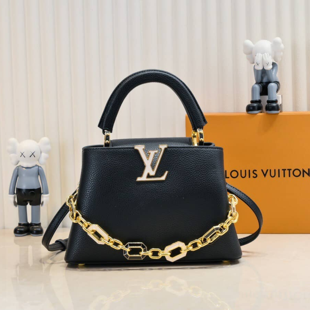 Louis Vuitton Capucines BB Black 27Cm - Image 5