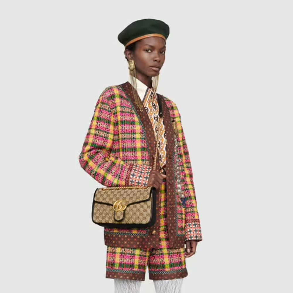 Gucci GG Marmont Small Shoulder Bag Beige Black 26Cm 443497 HVKEG 9772 - Image 2