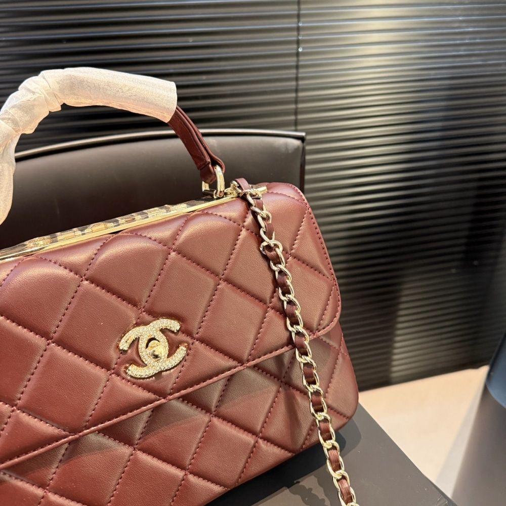 Chanel Small Flap Bag With Top Handle Burgundy 25Cm - Image 6