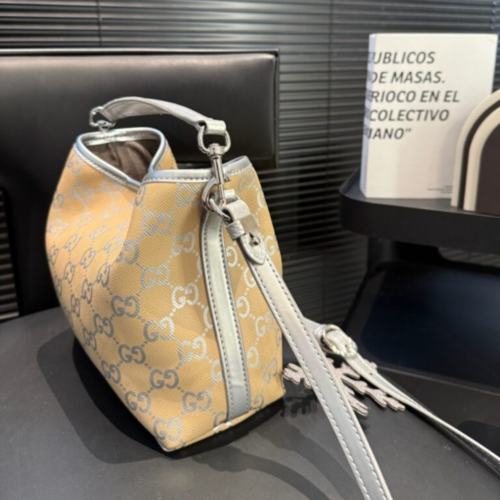Gucci GG Emblem Mini Bucket Bag Yellow And Silver 20Cm - Image 7