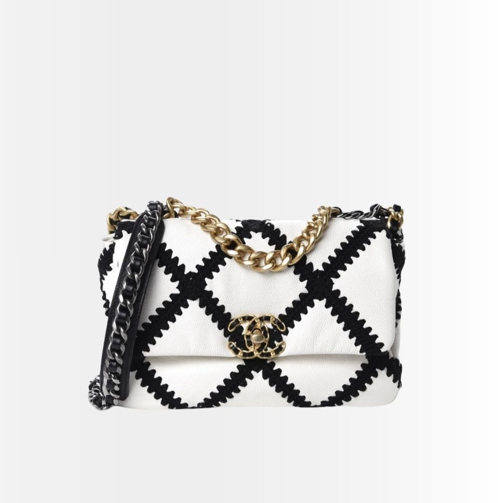 Chanel 19 Small Stitch Crossbody Bag White 25cm