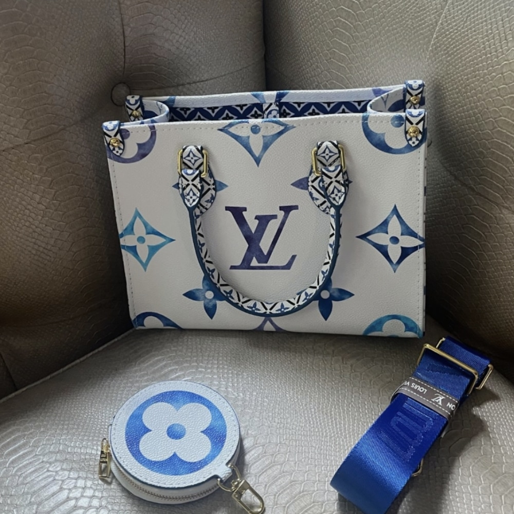 Louis Vuitton Onthego PM Blue 25cm - Image 7