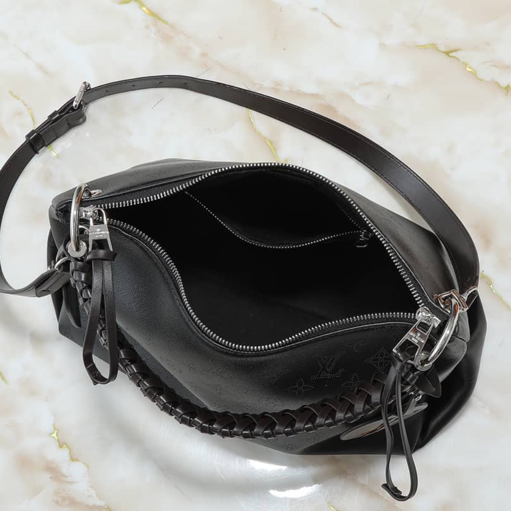 Louis Vuitton Beaubourg Hobo MM Black 32Cm M56073 - Image 9