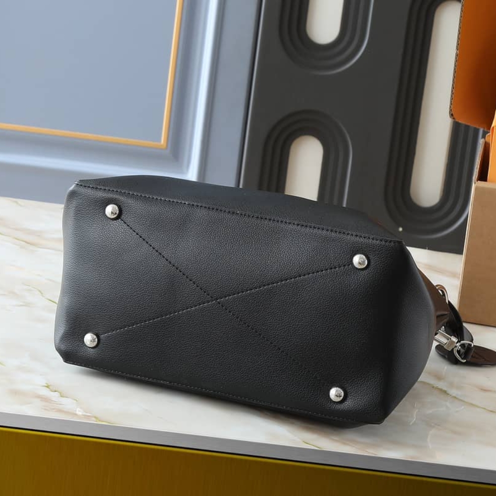 Louis Vuitton Beaubourg Hobo MM Black 32Cm M56073 - Image 8