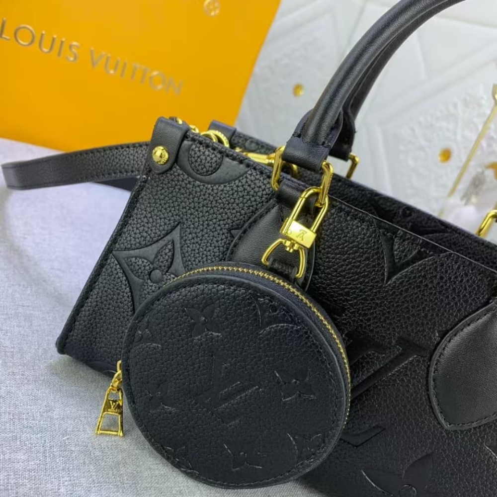 Louis Vuitton Onthego East West Black 25Cm M23640 - Image 10