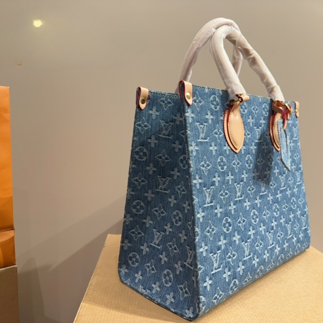 Louis Vuitton OnTheGo MM Denim Blue 35Cm M46871 - Image 6