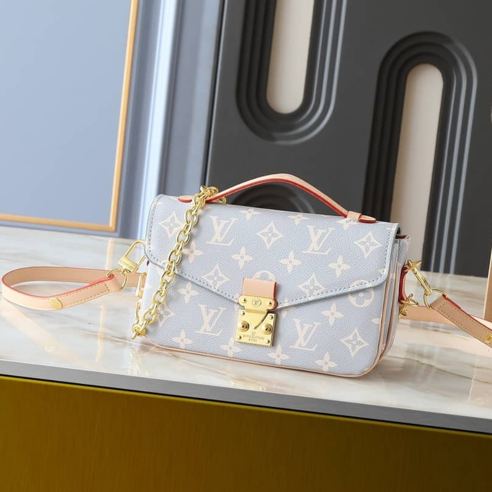 Louis Vuitton Pochette Métis East West Trianon Blue 21Cm M12429 - Image 5